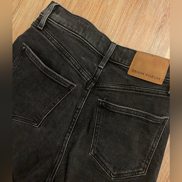 Aritzia Denim Forum Jeans - Picture 2 of 4